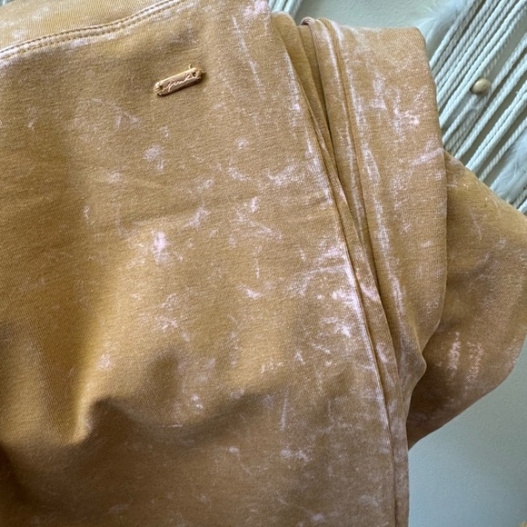 PINK Victoria's Secret Flared Yoga Pants in Brown / Tan and Purple - Picture 9 of 16